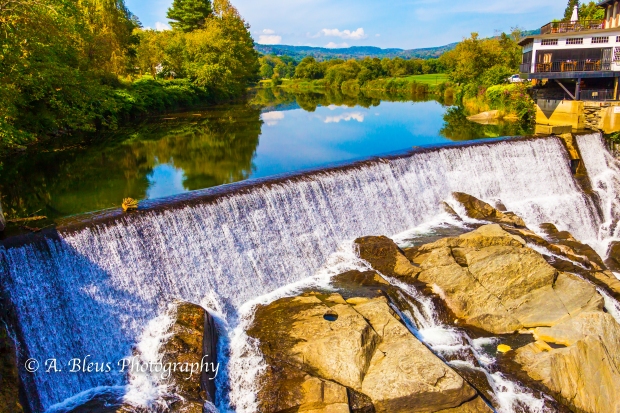 Quechee Waterfall from Bridge, Vermont-93E1758